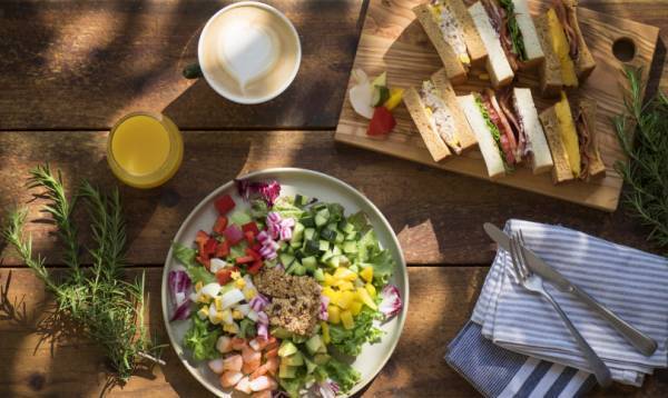 星野リゾート新業態「OMO5」やオールデイダイニングが新オープン、東京・大塚駅前に「ビーエー」誕生