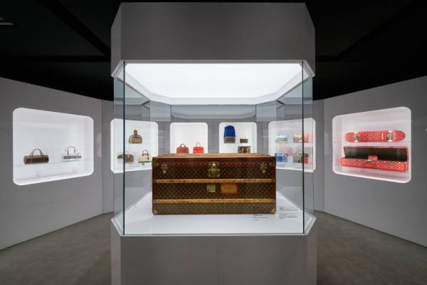 1854年の創業から現在まで、ルイ・ヴィトンの軌跡を辿る「TIME CAPSULE」展がスタート! オープニングに高畑充希も