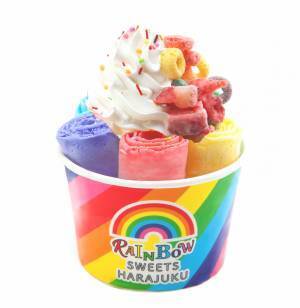 レインボーロールアイスにレインボーわたあめ、世界初のレインボースイーツ専門店が原宿竹下通りにオープン