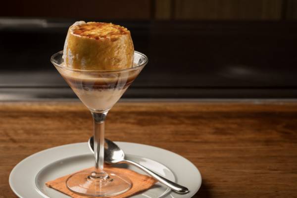 グランド ハイアット 東京、夏のフルーツたっぷりの新作スイーツ&カクテルが登場! 鉄板で仕上げる新感覚スイーツも