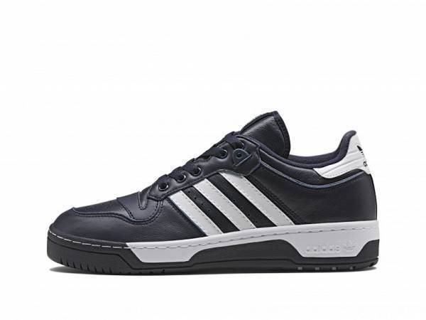 アディダス オリジナルス×ディセンダント、新作コラボスニーカー2モデルを発売