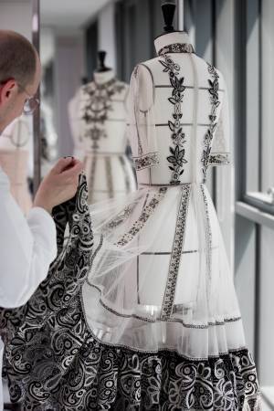 ディオールが仏シャンティイ城を舞台にショー【2019年クルーズ】