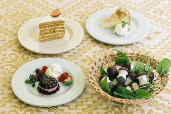 世界の朝食レストラン、6月と7月はリトアニアの朝ごはん! ピンクのスープも登場