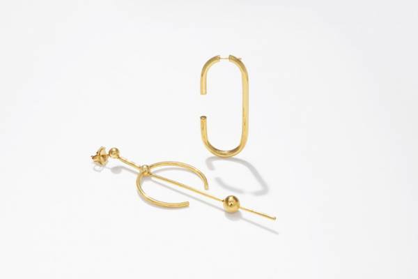 夏の到来を告げる、ボリュームサマージュエリーvol.3：マリア・ブラック【EDITOR'S PICK】