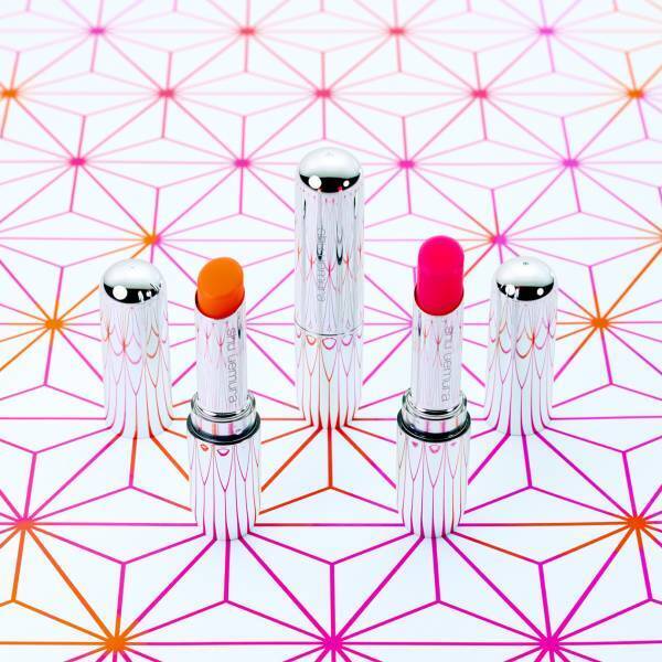 シュウ ウエムラから、じゅわっと弾ける発色の新感覚クッションチーク&ほんのり色づくうるおいリップ登場!