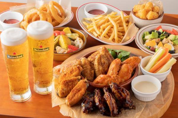 持つ指の数でサイズを選ぶ!? 新しいハンバーガー専門店「テンフィンガーズバーガー」が三軒茶屋にオープン