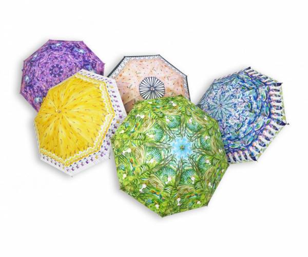 ハンウェイ、イラストレーター田中麻記子とのコラボ傘を発売! フランス絵画のような色鮮やかなデザイン