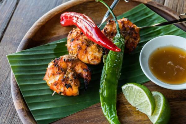 あと引く辛さがクセになる! モダン・タイ・レストラン「ロングレイン」の夏限定スパイシーグルメ