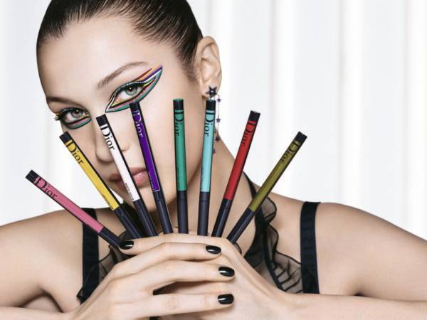 ディオールからポップな新カラーライナーが登場! 描きやすさ抜群、どんなアイラインも思い通りに