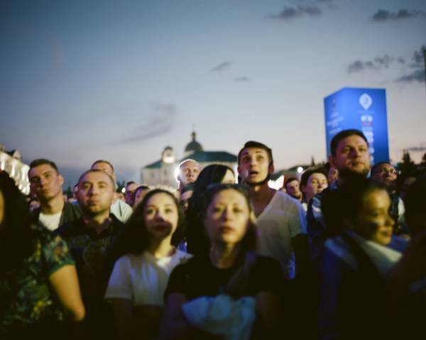 W杯開催中のロシアを撮った嶌村吉祥丸の写真展が原宿VACANTにて開催