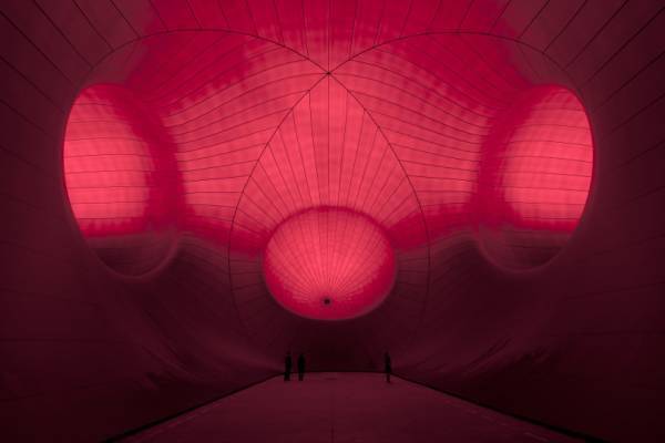 アニッシュ・カプーアによる国内最大規模の個展、「おおいた大茶会」の一環として開催