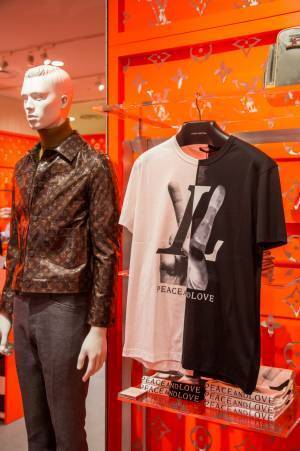 ルイ・ヴィトンが新宿伊勢丹で大型ポップアップをスタート! キム・ジョーンズのラストコレクションや限定商品を一挙公開