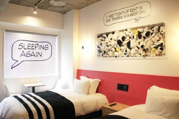 スヌーピーたちに会えるホテル! 日本初、神戸にオープンする「ピーナッツホテル」全室解説【保存版】