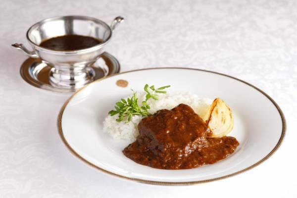 資生堂パーラー銀座本店、夏恒例のカレーフェア開催中! 低糖質版のスープカレーも