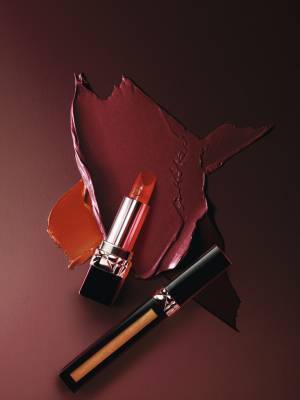 ディオール、2018秋の新作を発売! 燃えるような赤から漆黒まで艶めくカラーのアイシャドウやリップ