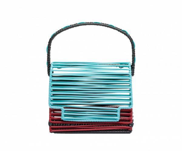 マルニ新作バッグ型オブジェが大阪のマルニ フラワー カフェに登場