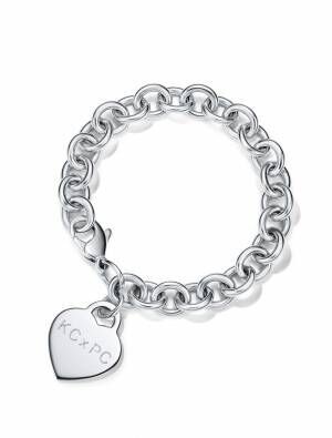 ティファニー ジュエリーにその場で刻印できるサービスをスタート タブレットに描いた手書きの文字やイラストも 18年7月31日 ウーマンエキサイト