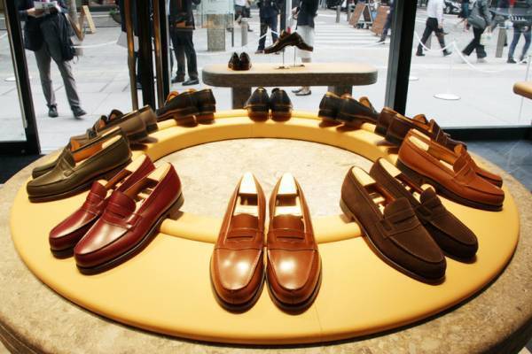 【更新】丸の内に新商業施設「二重橋スクエア」が開業! 日本初出店や新業態など25店舗がオープン