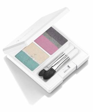 キッカから“霧”をテーマにしっとり濡れたような質感を演出する2018秋コレクションが登場