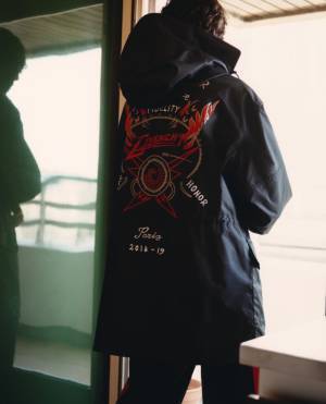 ジバンシィ、最新カプセルコレクションのポップアップを新宿伊勢丹で開催! アイコンバッグ「GV3」の限定色が登場