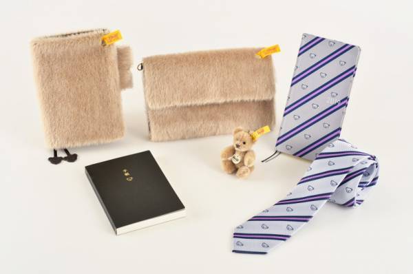 「ほぼ日手帳」2019年版発表! 5年手帳、ミナ ペルホネンの一点物カバーやドラえもんコラボも