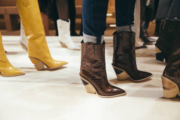 フェンディから秋冬新作、カウボーイブーツ「カットウォーク」が到着!