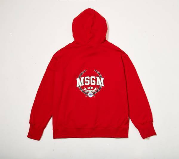 MSGMから新ライン「エムエスジーエム カレッジ」が登場! エントリープライスのフーディーからノートまで