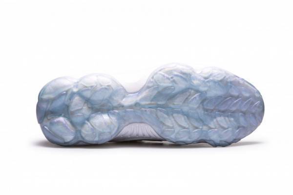 リーボック クラシック×映画『ザ・プレデター』のコラボスニーカー発売!