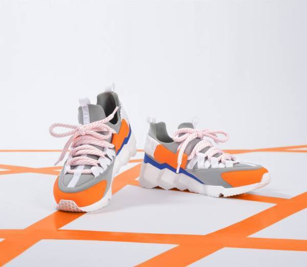 ピエール アルディより世界150足限定のリミテッドエディションスニーカー「NEON TREK」が登場!