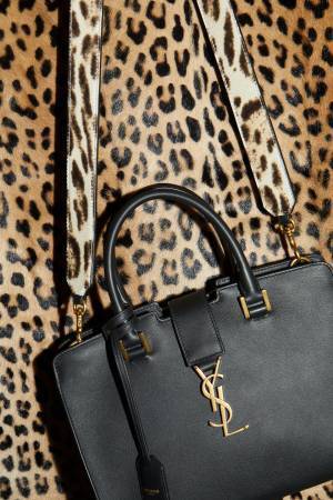 サンローランが新宿伊勢丹でポップアップ開催! 店舗限定のバッグやトレンチコートが登場