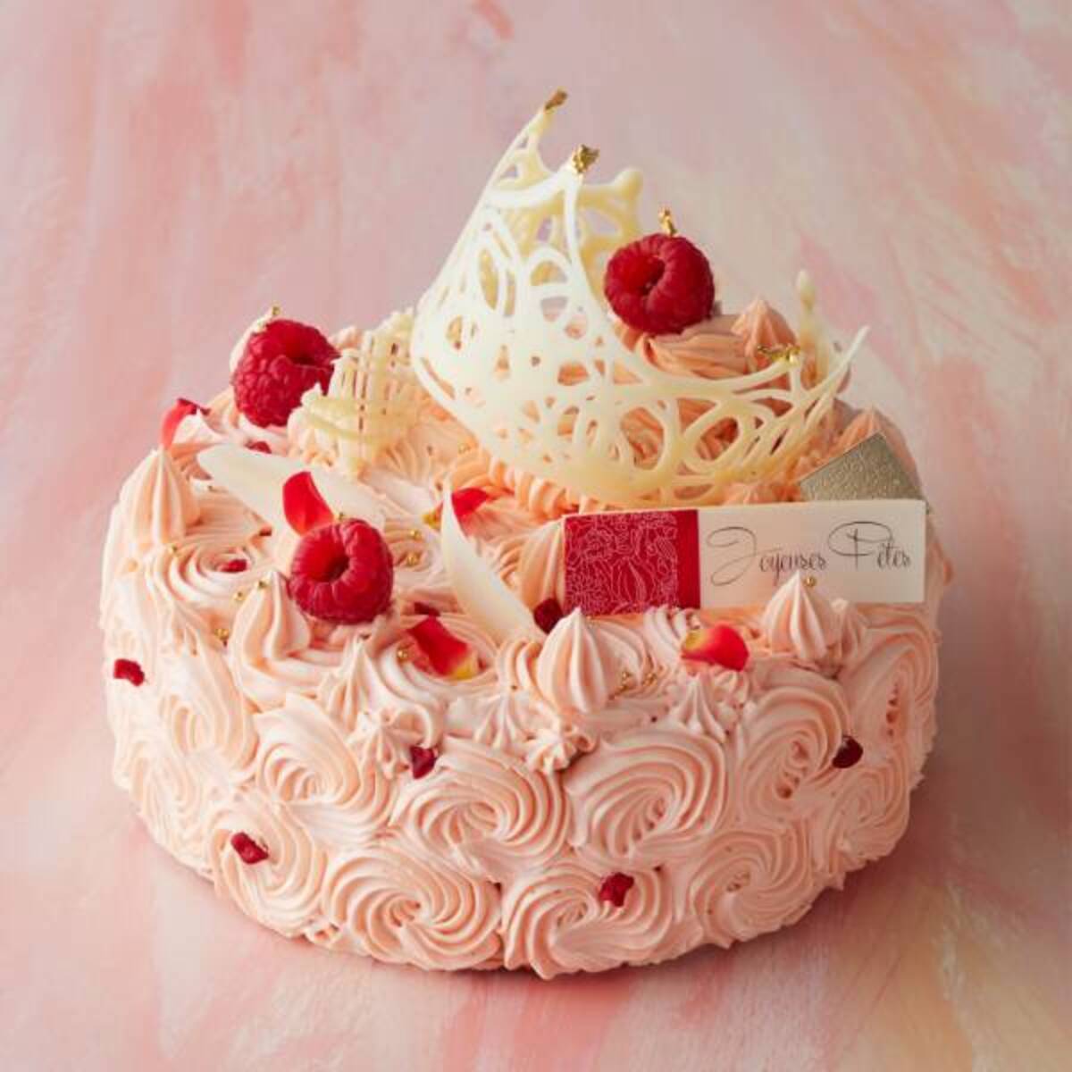 新宿伊勢丹の18年クリスマスケーキの予約がスタート 毎年話題のケーキ断面図も公開 18年10月5日 ウーマンエキサイト 1 2