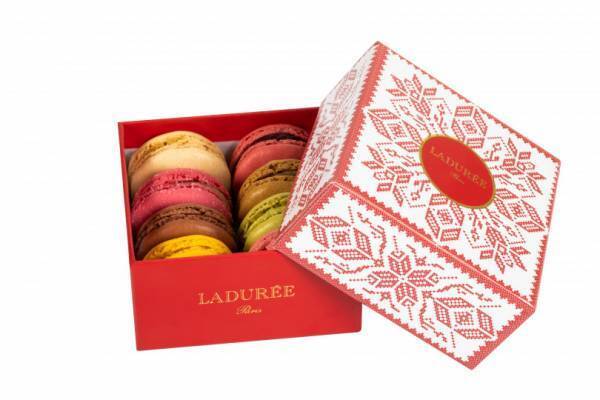 ラデュレから北欧テイストのクリスマスコレクションが登場。限定のビュッシュ・ド・ノエルやマカロン