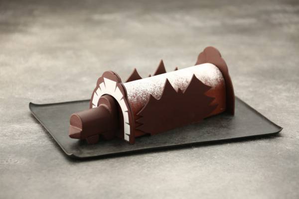 ジャン＝ポール・エヴァンのクリスマスケーキ、金閣寺や汽車がモチーフの独創的なビュッシュ ドゥ ノエル