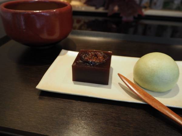 名店、新店、職人 パリで和菓子に出会う 【CHAPTER.1 : TORAYA PARIS】