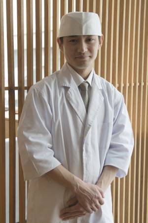 名店、新店、職人 パリで和菓子に出会う【CHAPTER.3：パリの和菓子職人】