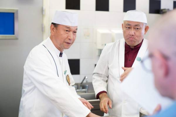 名店、新店、職人 パリで和菓子に出会う 【CHAPTER.4：パリで和菓子イベント】