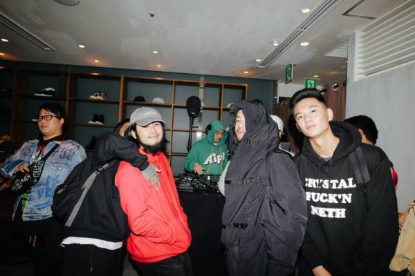 デザイナー非公開の新レーベル「AIPL」がデビュー。関口メンディーや浅野忠信などが集ったレセプション