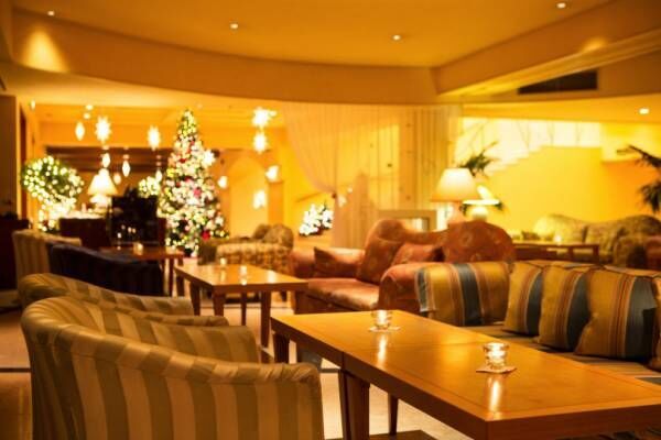 星野リゾート 軽井沢ホテルブレストンコートに、冬のアフタヌーンティーとクリスマス限定デザートコースが登場