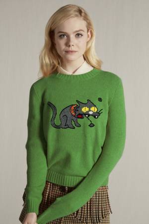 ミュウミュウから、ディズニーとシンプソンズの猫キャラクターをあしらったニットが登場