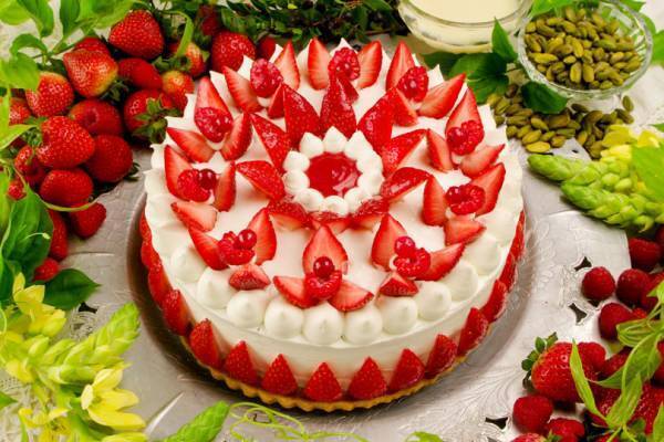 キルフェボンに濃厚なチョコレートやイチゴを使用した冬メニューが登場!