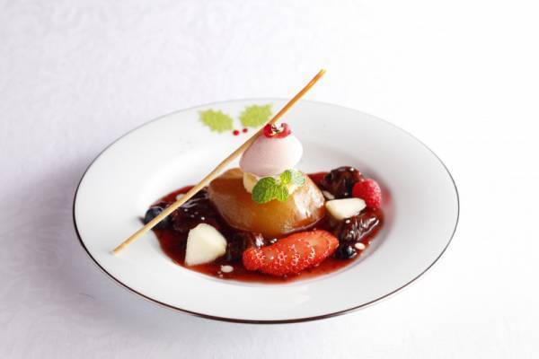 資生堂パーラーにクリスマス限定のパフェやいちご・洋梨を使ったデザートが登場!