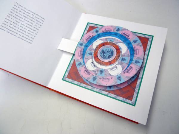 エルメスの歴代「カレ」が飛び出す絵本になった『Hermès Pop-up! 』【ShelfオススメBOOK】