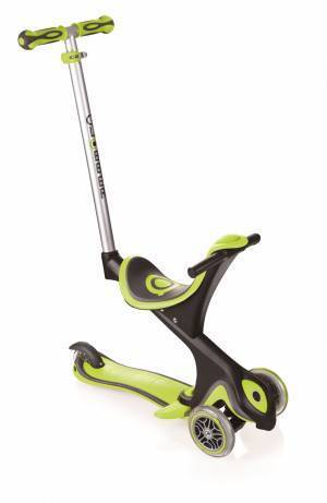 新宿伊勢丹に“さわって あそべる おもちゃ屋さん”が登場。クリスマスグッズが大集合