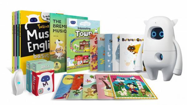 新宿伊勢丹に“さわって あそべる おもちゃ屋さん”が登場。クリスマスグッズが大集合