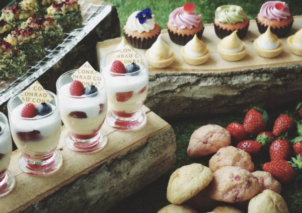 コンラッド東京で、国産いちごづくしの「いちごスイーツビュッフェ」開催!