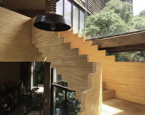 東南アジアの木質建築に焦点を当てた企画展が建築倉庫ミュージアムで開催