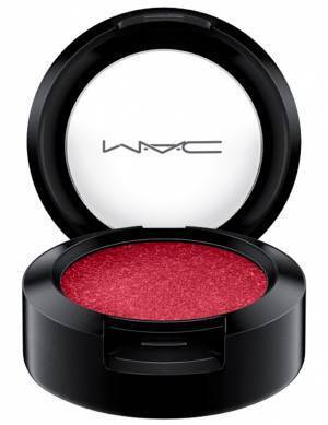 M・A・Cから「ディーバ」や「ルビー ウー」などアイコニックなリップスティックカラーからインスパイアされたアイテムが登場!