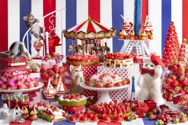 いちご尽くしのデザートフェア、猫コラボ人気で会期延長! ヒルトン東京でGWも開催