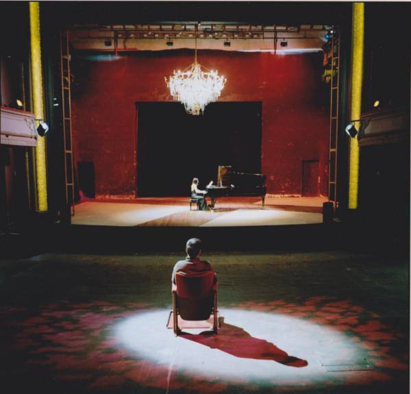 24日間移り変わる、銀座メゾンエルメス フォーラムでの「ピアニスト」 向井山朋子展。ピアノが誘う非日常への旅