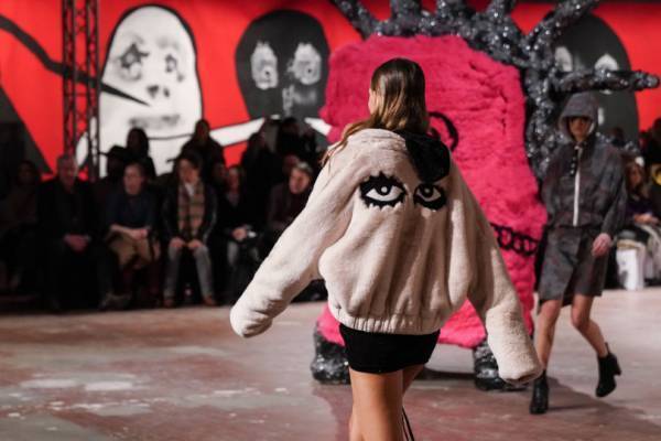 クラシコの地で“次”を見せたNYアートのグラフィティブランド・ハキュラ【ピッティ・ウオモ95】